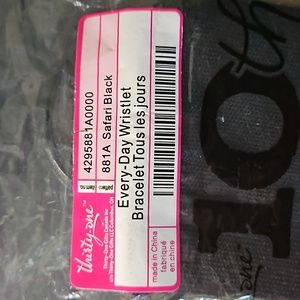 Thirty-one Every-Day Wristlet in Safari Black